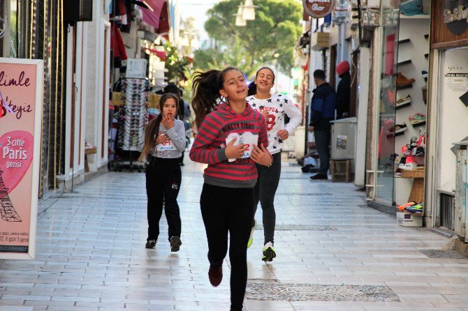 Hazırlık Koşusunda Öğrenciler Nefes Nefese Kaldı