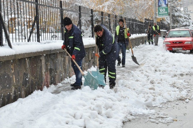 Palandöken Belediyesi Karla Mücadeleye Başladı