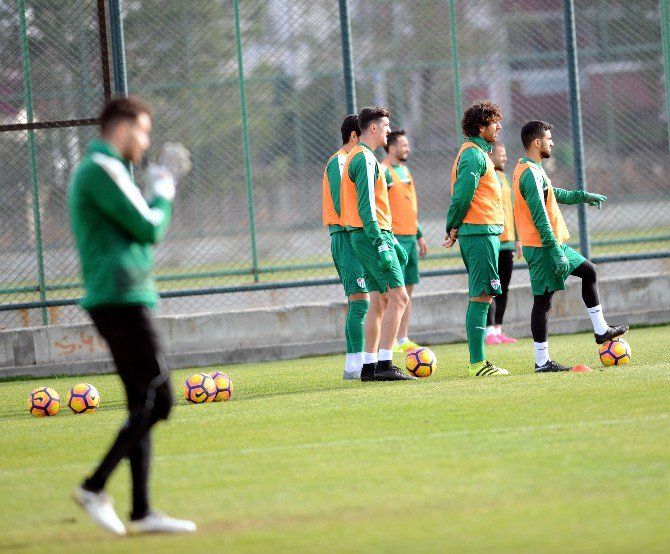 Bursaspor Kanat Organizasyonu Çalıştı