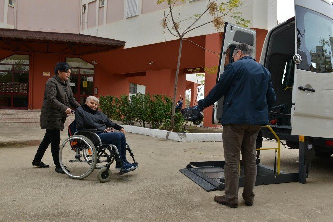 Konyaaltı Belediyesi’nden Engellilere Yıl Boyu Hizmet