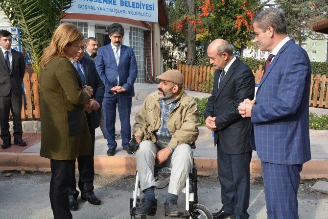 Yunusemre Belediyesi Engellilerin Yanında