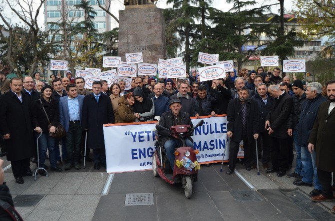 Trabzon’da “Yeter Ki Gönüller Engelli Olmasın” Sloganıyla Yürüyüş Düzenlendi