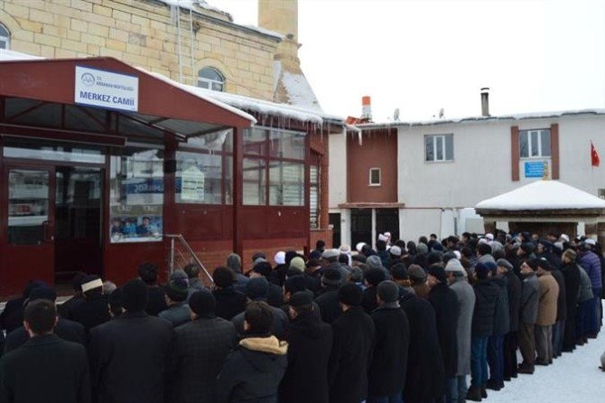 Namaz İçin Camiye Gelmeyen İmam Ölü Bulundu