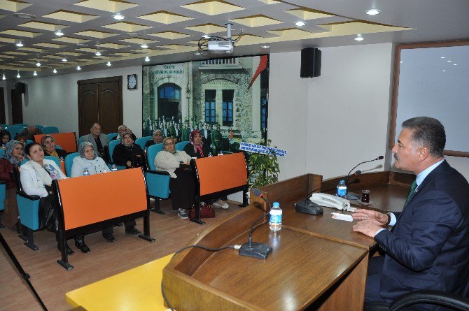 Kırmızı Güller Derneği’nden Başkan Tuna’ya Ziyaret