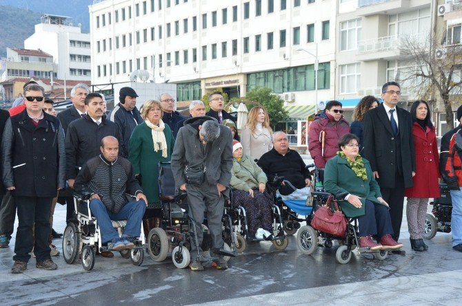 Manisa’da 8 Bin 500 Engelliye Evde Bakım Ücreti Ödeniyor