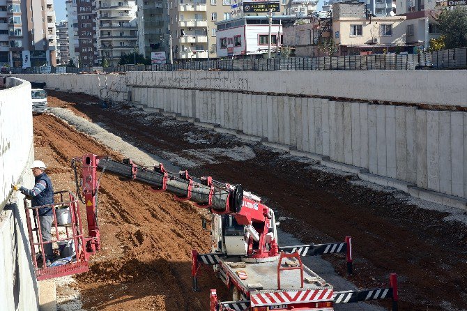 Demokrasi Kavşağı’nda Asfalt Çalışmaları Başladı