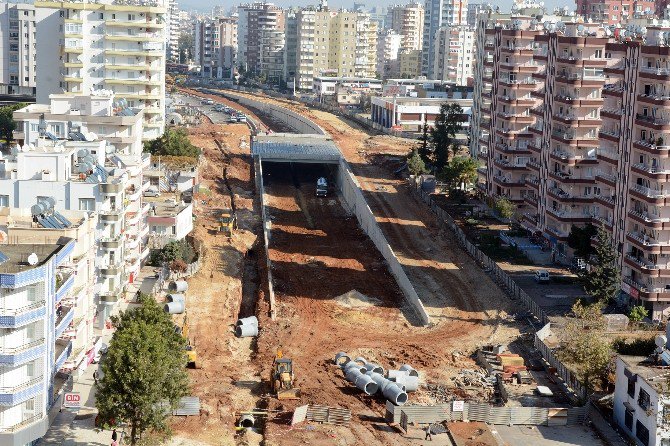 Demokrasi Kavşağı’nda Asfalt Çalışmaları Başladı