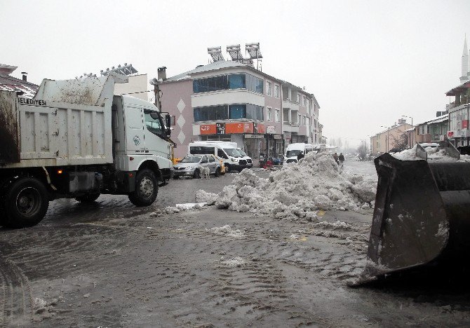 Varto Belediyesinin Kar Mesaisi Başladı