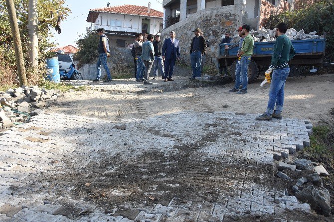 Allahdiyen’de Yollara Parke Taşı Döşendi