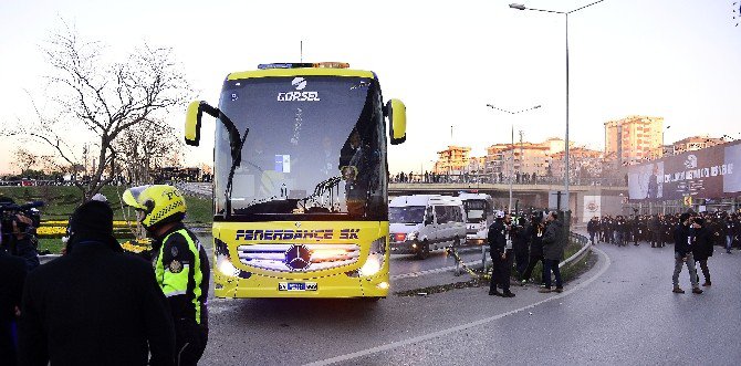 Derbi Öncesi Takımlar Stada Geldi