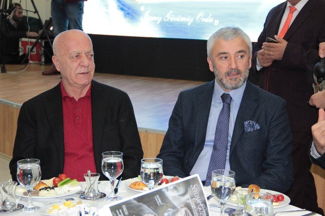 Ordu Büyükşehir Belediye Başkanı Enver Yılmaz, İstanbul’da Aybastılılar İle Buluştu