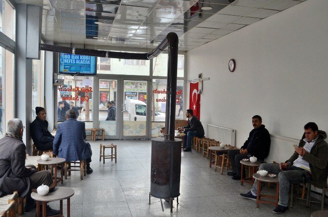 100 Dolar Bozdurana Kahvaltı Ve Ekmek Bedava