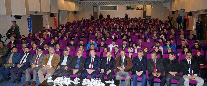 Trabzon’da “15 Temmuz Ve Yeniden Diriliş” Konferansı Gerçekleştirildi