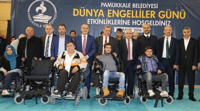 Belediye Başkanı Tekerlekli Sandalye İle Basketbol Oynadı