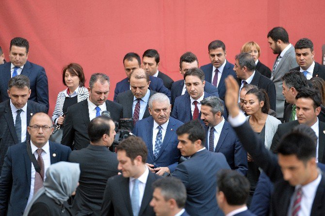 Başbakan Yıldırım’dan Kadınlara Çağrı