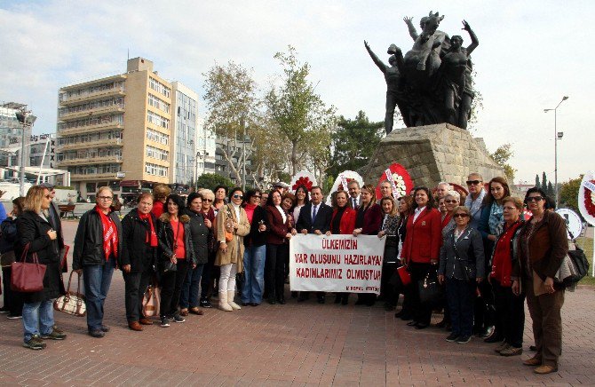 Antalya’da Chp’li Kadınlar Seçme Ve Seçilme Haklarını Kutladı