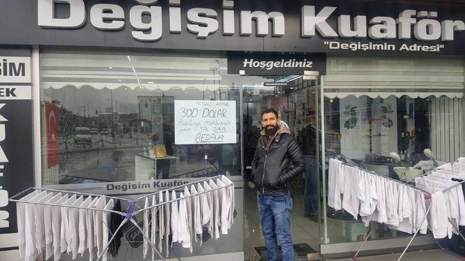 Dolar Bozduran Herkese Traş Bedava