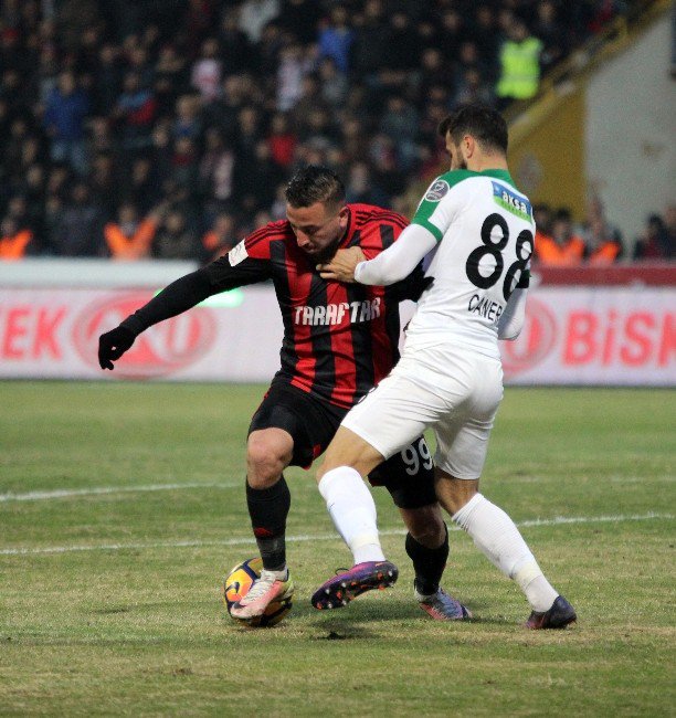 Gaziantepspor’da İsmail Kartal’ın Koltuğu Sallanıyor