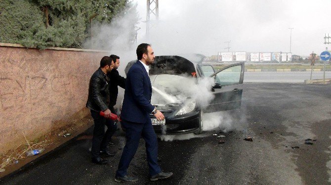 Gaziantep’te Komedi Gibi Yangın Söndürme