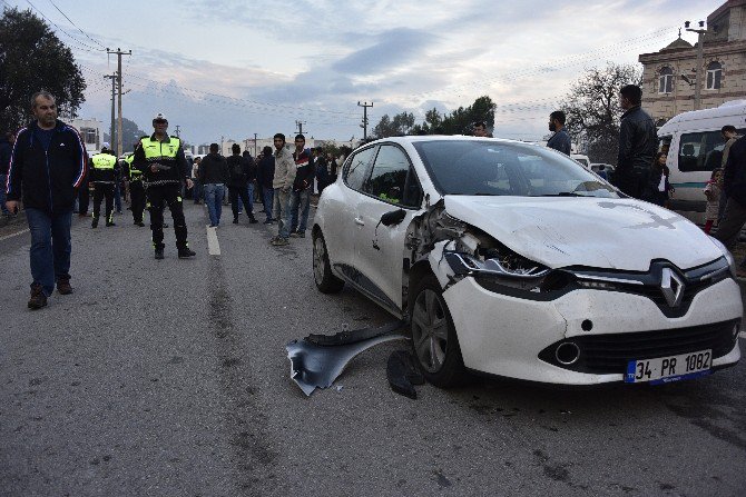 Kız Öğrencinin Öldüğü Kaza Sonrası Yol Trafiğe Kapandı