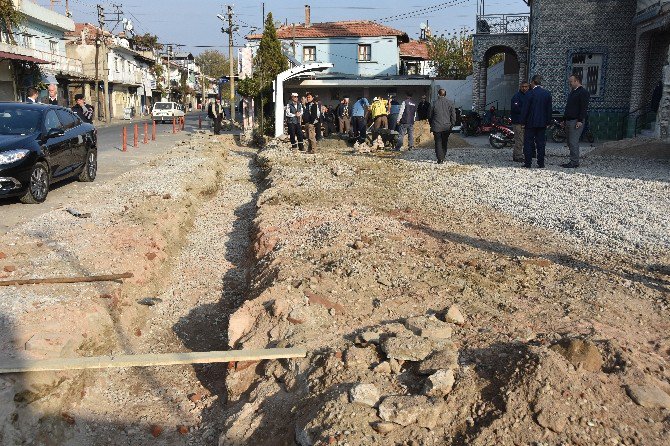 Salihli’deki Camilere Bakım