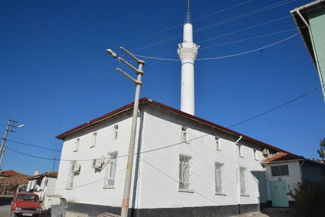 Tarihi Kırka Çarşı Cami Restore Ediliyor