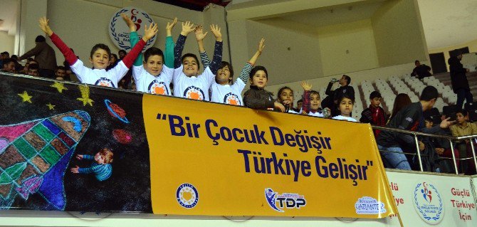 Tdp Öğrencilerinden Dünya Gönüllüler Günü Mesajı