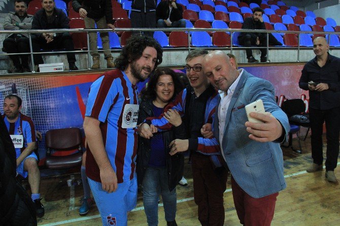 Trabzonspor’un Efsaneleri Karşı Karşıya Geldi