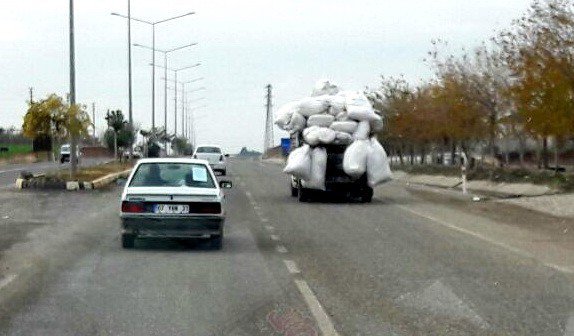 Fazla Yük İle Trafikte Seyretti