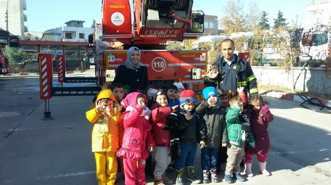 Anaokulu Öğrencileri İtfaiyeyi Tanıdı