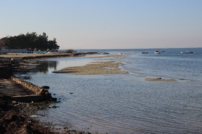 Çanakkale’de Deniz 20 Metre Çekildi