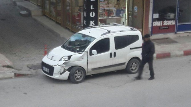 Çorum’da Trafik Kazası: 2 Yaralı