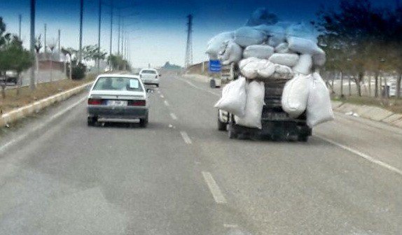 Fazla Yük İle Trafikte Seyretti