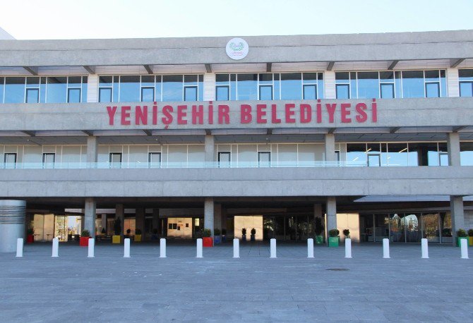 Diyarbakır’da İki Belediyeye Terör Operasyonu