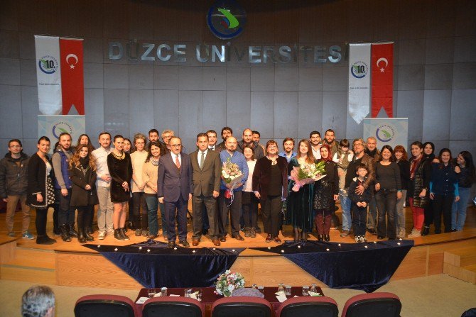 Düzce Üniversitesinde Zeybekler Konseri Düzenlendi