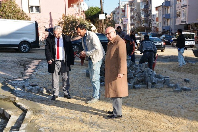 Başkan Eşkinat Yol Yapım Çalışmalarını İnceledi