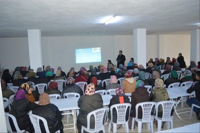 İvrindililer Halk Eğitimi Kurslarına Yoğun İlgi Gösteriyor