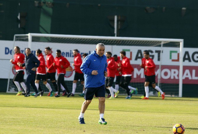 Antalyaspor, Fenerbahçe Maçı Hazırlıklarını Sürdürdü