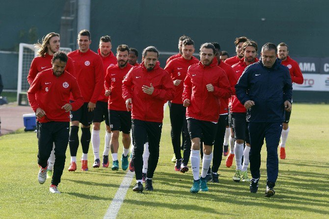 Antalyaspor, Fenerbahçe Maçı Hazırlıklarını Sürdürdü