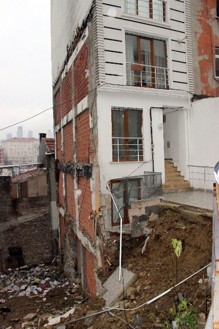 Şişli’de Çökme Tehlikesi Geçiren Bina Paniğe Neden Oldu