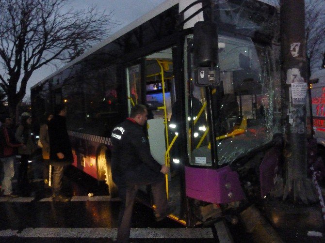 Kadıköy’de Belediye Otobüsü Dehşeti: 4 Yaralı