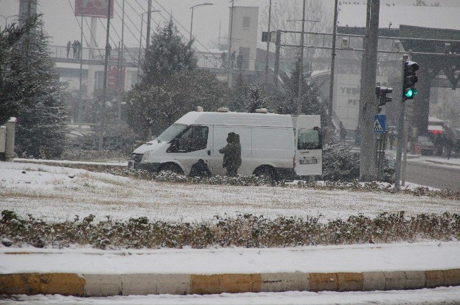 Karabük’te Şüpheli Çanta Paniği