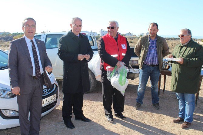 Kaymakam Nazlı Ve Başkan Yardımcısı Bacan Selden Zarar Gören Bölgeleri Mercek Altına Aldı