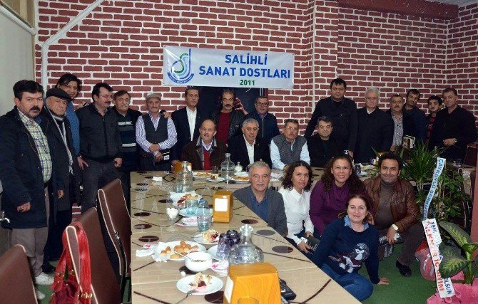 Salihli Sanat Dostları 6. Yılını Kutladı