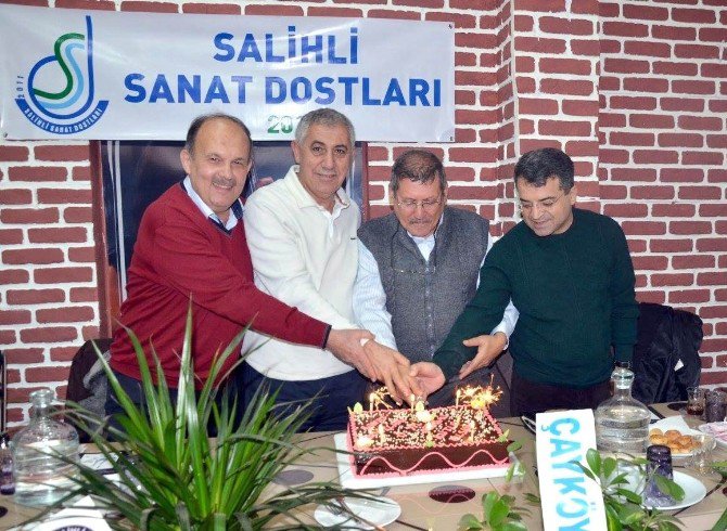 Salihli Sanat Dostları 6. Yılını Kutladı