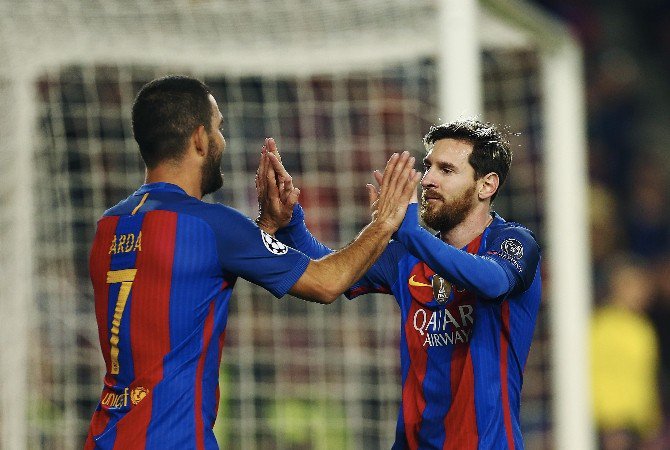 Arda Turan Hat-trick Yaptı, Barcelona Turladı