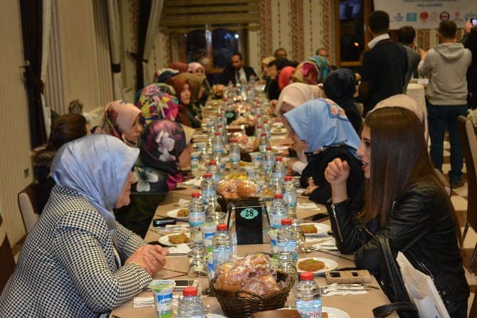 Stk’lar İslami İlimler Fakültesi’nin İlk Öğrencileri İle Buluştu