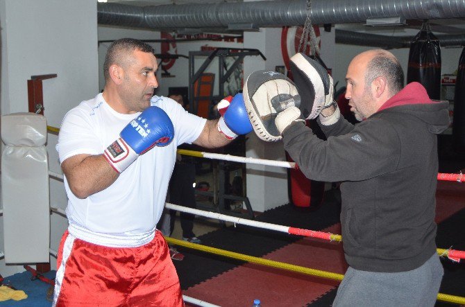 Zabıta Boksör İngiltere’de Unvan Maçına Çıkacak