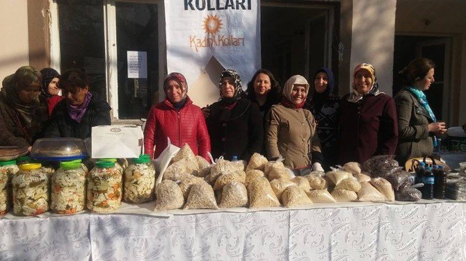 Soma’da Ak Partili Kadınlardan Kermes