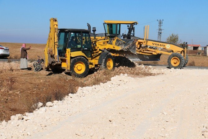 Akçakale’de Hizmet Seferberliği Kırsal Mahallelerle Sürüyor